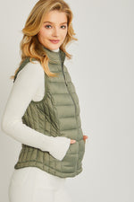 Load image into Gallery viewer, Lightweight Puffer Vest
