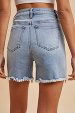 Load image into Gallery viewer, Relaxed Raw Hem Shorts
