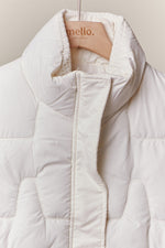 Load image into Gallery viewer, Mock Neck Puffer Vest
