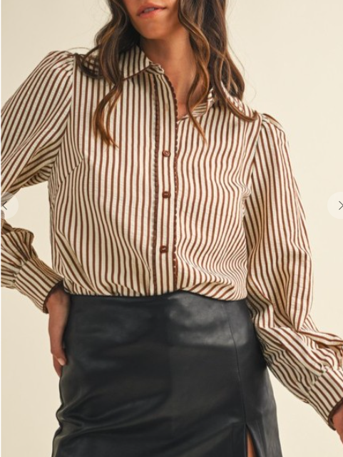 Stripe Scallop Puff Sleeve Blouse