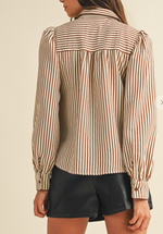 Load image into Gallery viewer, Stripe Scallop Puff Sleeve Blouse
