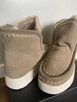 Load image into Gallery viewer, Bernie Mev. Maddyx-Suede Taupe
